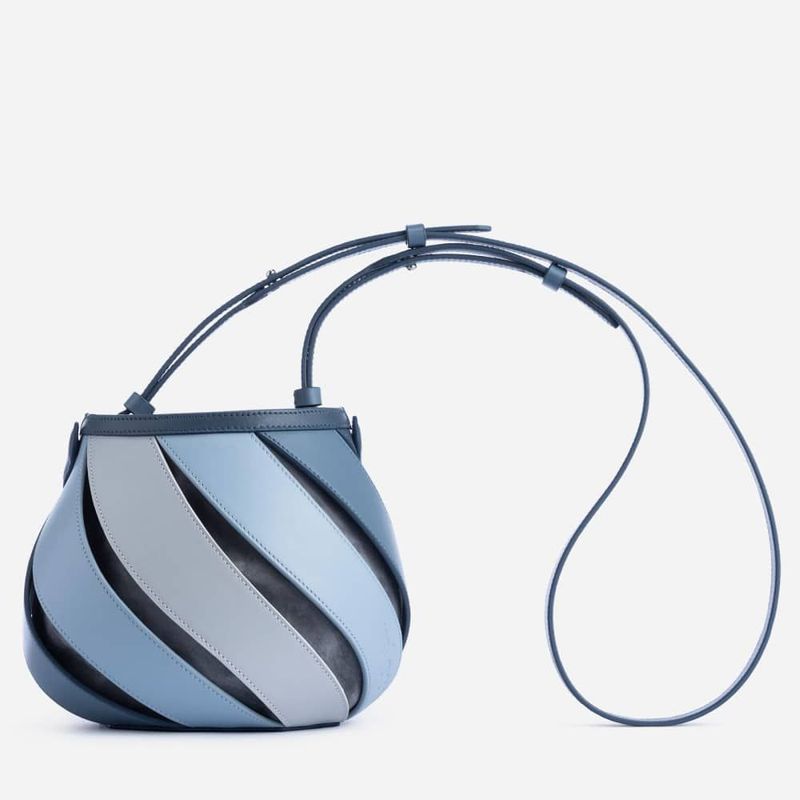 Cross border new niche design new rainbow contrast stitching geometric bucket bag shoulder crossbody cylindrical handbag_voghion.com