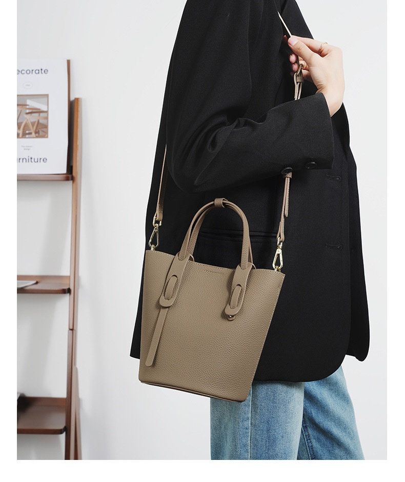 Nuova borsa a secchiello portatile alla moda in morbida pelle bovina con borsa a tracolla singola a spalla di alta qualità Borsa minimalista in pelle bovina con strato superiore per le donne_voghion.com