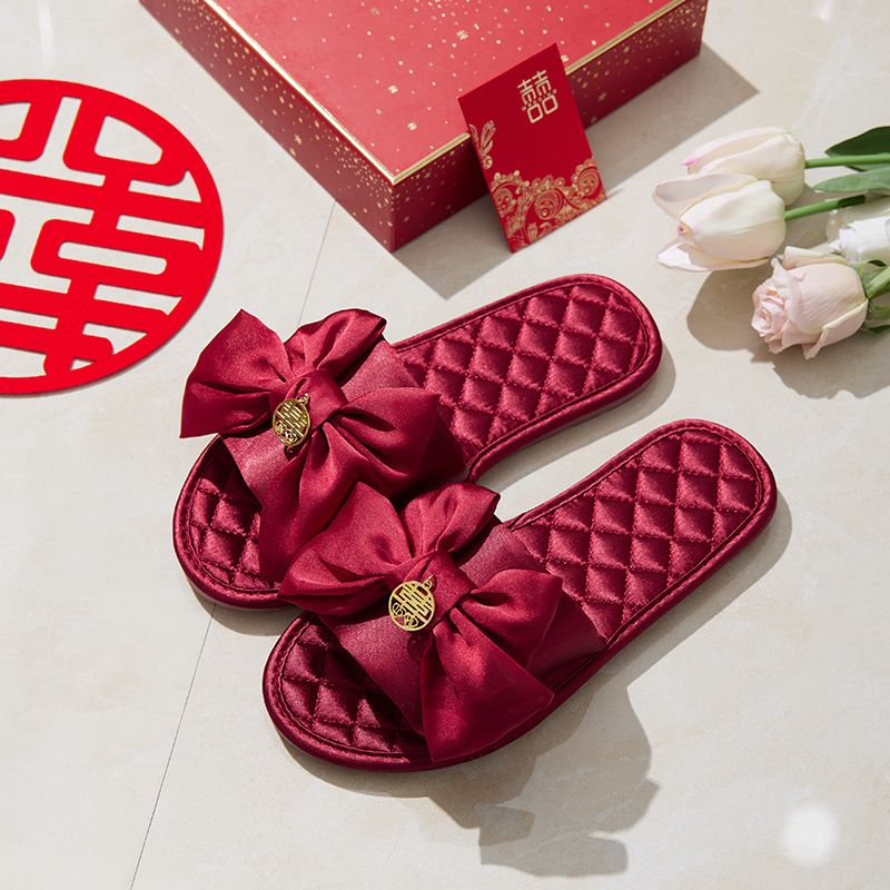 Ciabatte da sposa, Rosso festivo, Matrimonio di coppia, Set da dote della sposa, Collezione di articoli per la sala nuziale, Coppia di sposi novelli_voghion.com