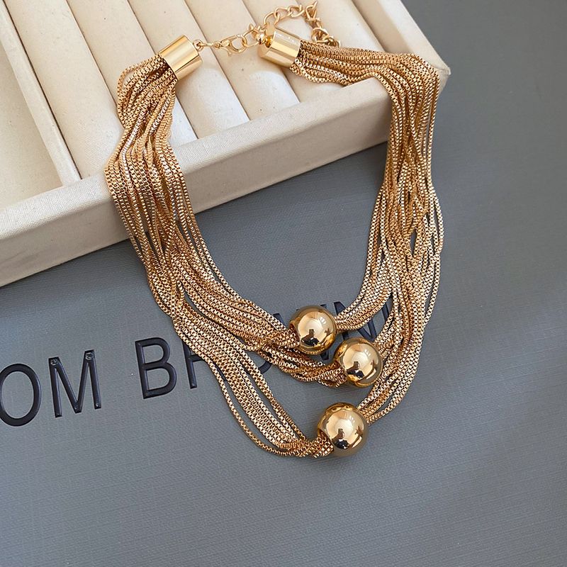 Collier pendentif rond multicouche métallique tendance, chaîne de clavicule simple, design de niche, ras du cou pour femmes_voghion.com