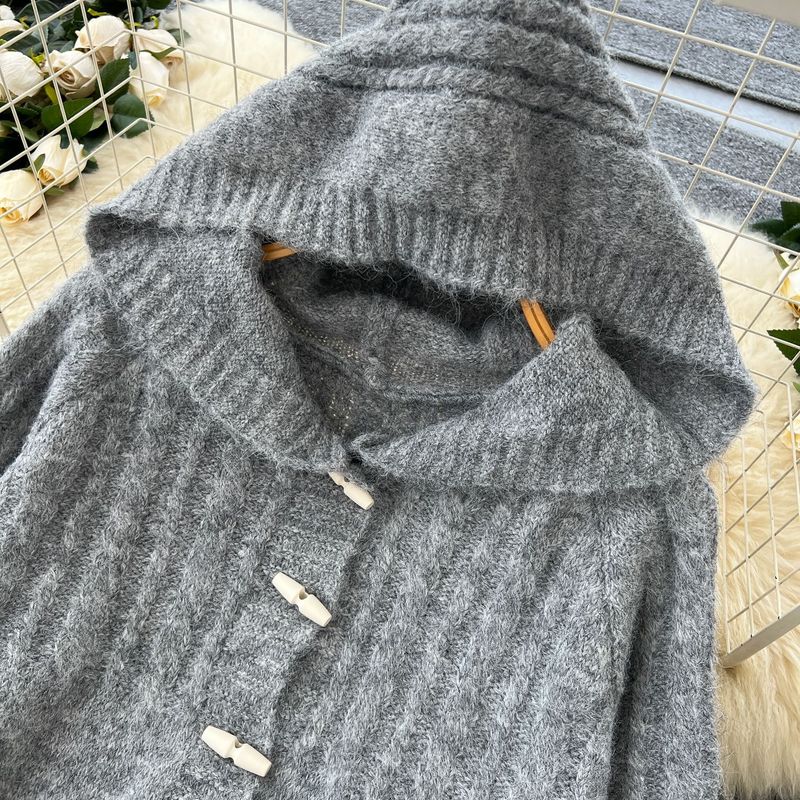 Damenbekleidung: Gemütliches Set aus übergroßem Hoodie und hoch tailliertem, figurbetontem Rock – lässiges zweiteiliges Outfit für Damen, Loungewear und Streetstyle_voghion.com