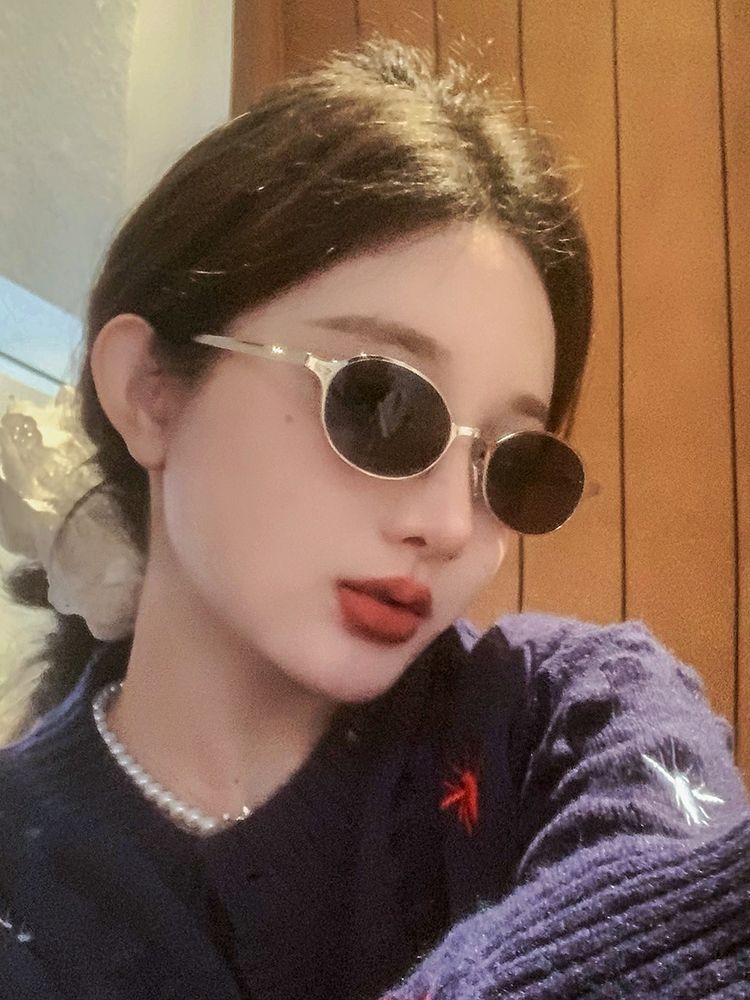 Fashion Oval Narrow Frame Sunglasses Women's Small Face High Sense Summer Sunscreen Sunglasses UV Protection_voghion.com