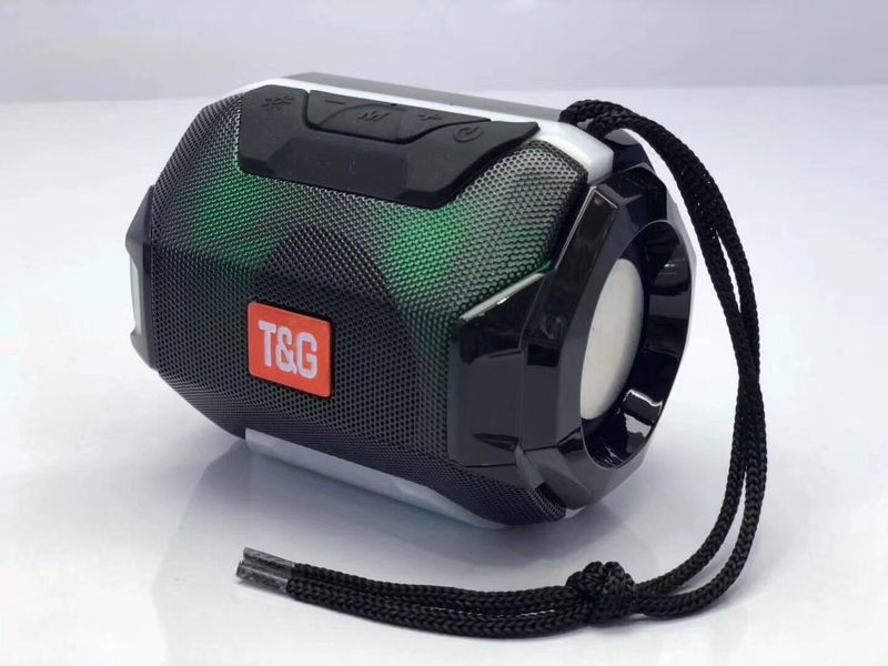 Ny TG162 Färgglad Ljus Handhållen Trådlös Bluetooth Utomhuskortsinsättning Subwoofer Kreativ Gåva Minihögtalare_voghion.com