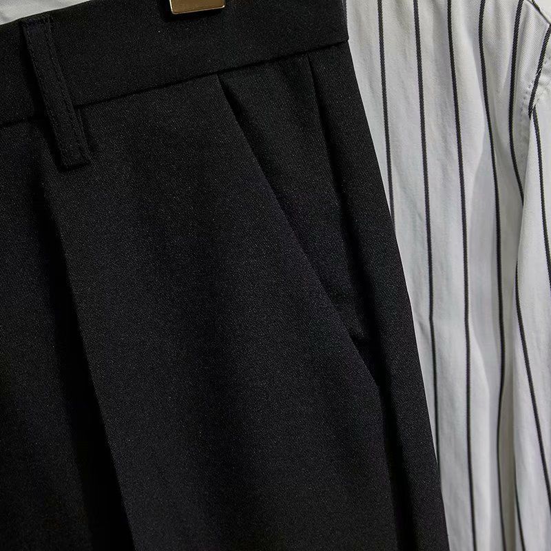 Pantaloni da uomo di design con lo stile di Hong Kong che entra nella moda, pantaloni a gamba dritta per la perdita di peso, pantaloni western drappeggiati casual e alla moda._voghion.com