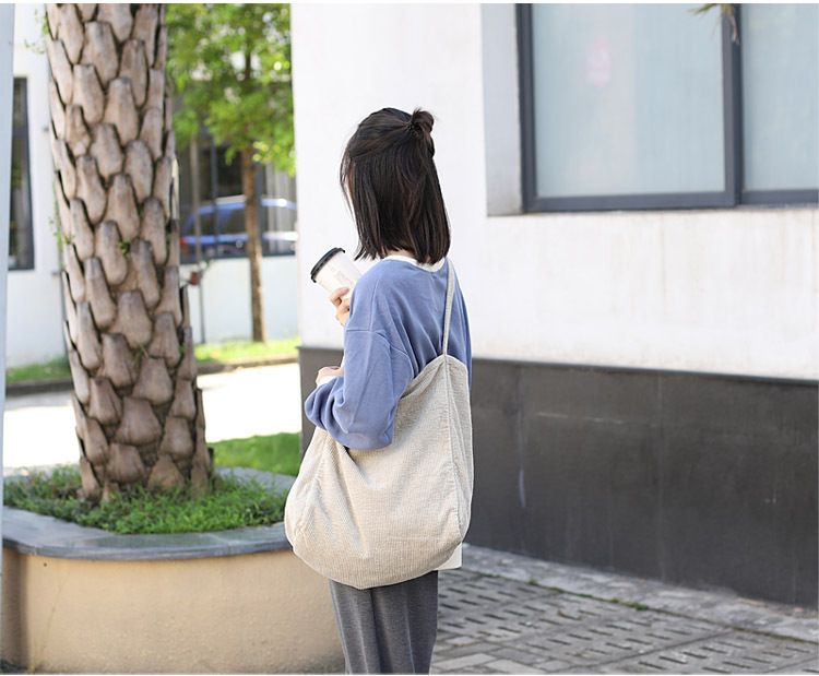 Freizeit-Einkaufstasche mit großem Fassungsvermögen in koreanischer Version, modische Handtasche aus Cord-Canvas, einfache und künstlerische Retro-Umhängetasche für Damen_voghion.com