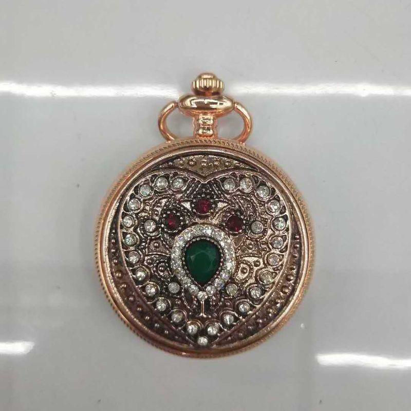 Orologio da tasca unisex con superficie al quarzo e diamanti rossi con custodia a ribalta creativa_voghion.com