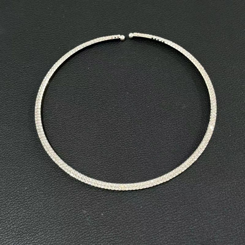 High-End-Super-Flash-Volldiamant-Halskette für Frauen Nischendesign Mode Luxus Schlüsselbein Kette Schmuck_voghion.com