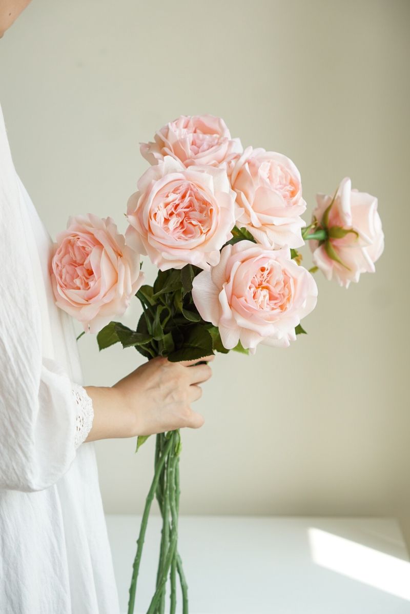 Artificial Flowers, Simulated Flowers, High End Sense, Realistic Moisturizing Feel, Simulated Bouquet Of Roses, Living Room Table Flower Decoration_voghion.com