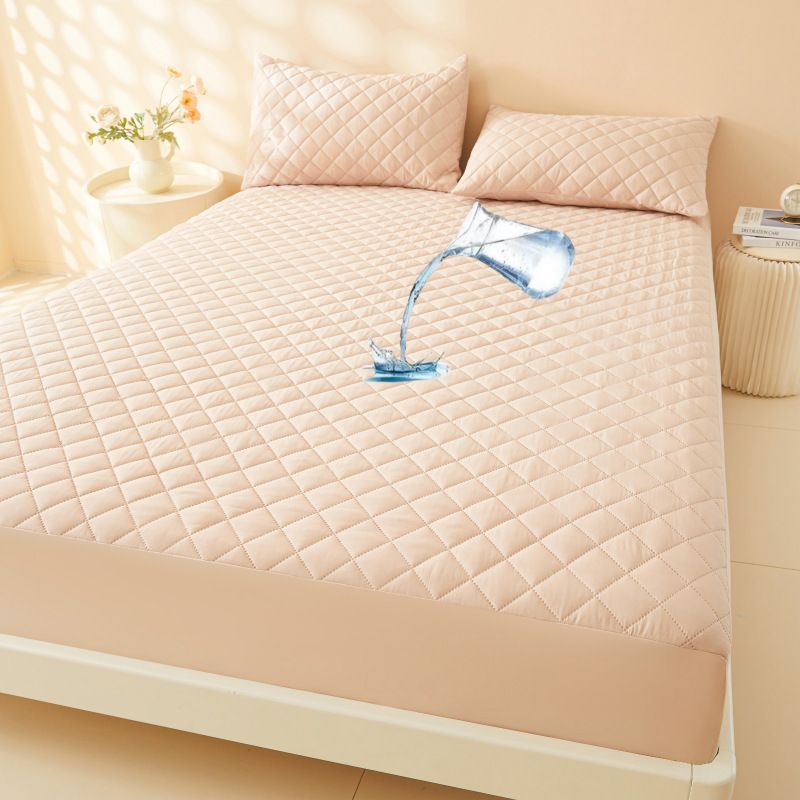 Waterproof Fitted Mattress Protector - Full Coverage Slip-Resistant Bed Pad (Hypoallergenic Breathable Machine Washable)_voghion.com