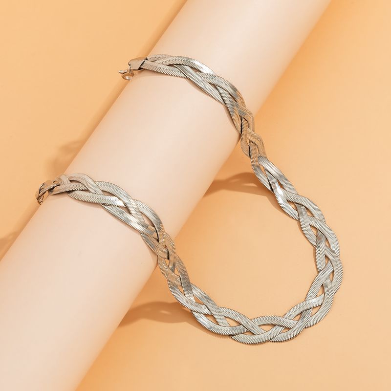 Hot Sales Boho Simple Twist Snake Chain Clavicle Necklace Women's Retro 2024 Fashion Metal Charm Color Necklaces Girl Jewelry_voghion.com
