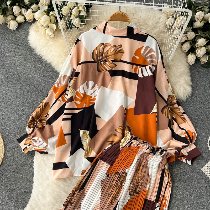 Conjunto de duas peças estilo resort para mulheres, blusa solta de manga comprida com estampa francesa de outono e perna reta casual de cintura alta_voghion.com