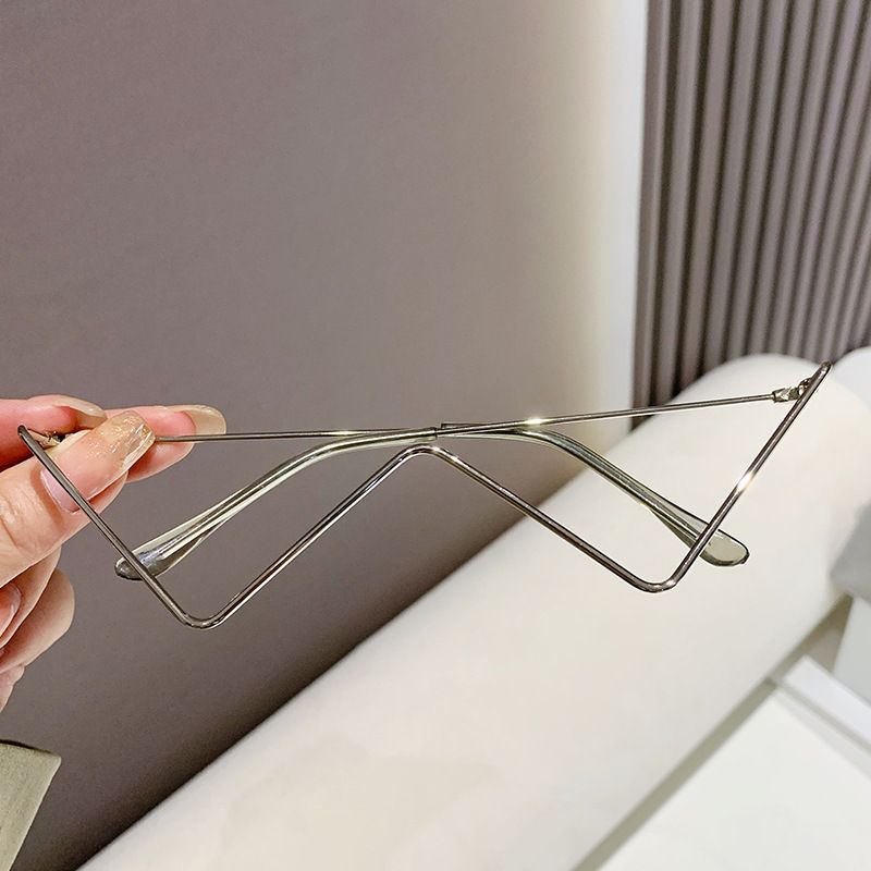 Montura de gafas con cadena de metal estilo W para mujer, sin lentes, de Instagram, con forma cóncava_voghion.com