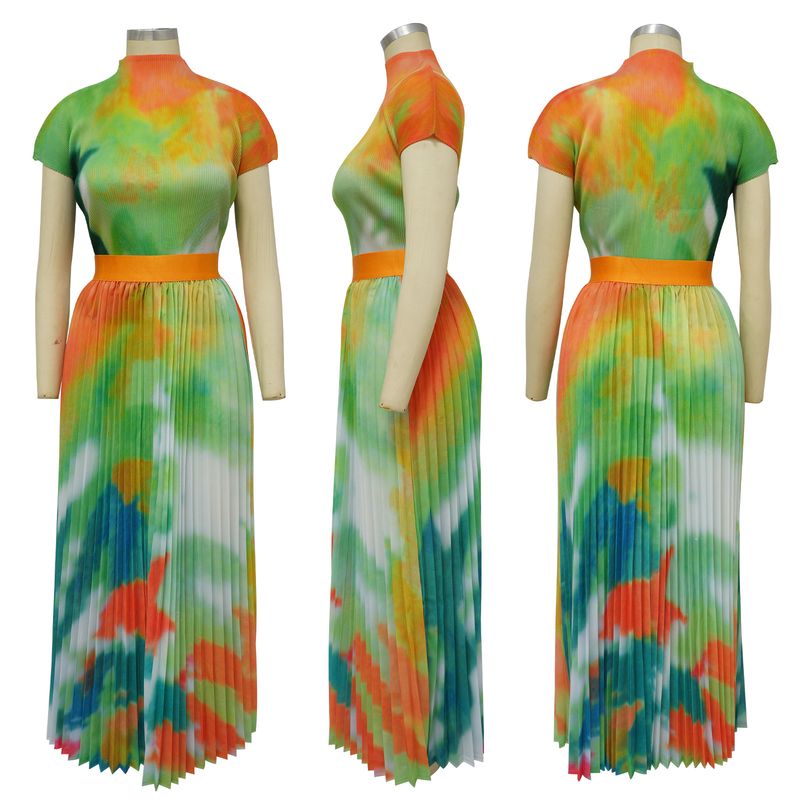 Ženska obleka z okroglim izrezom in kratkimi rokavi, potiskanim nagubanim krilom_voghion.com