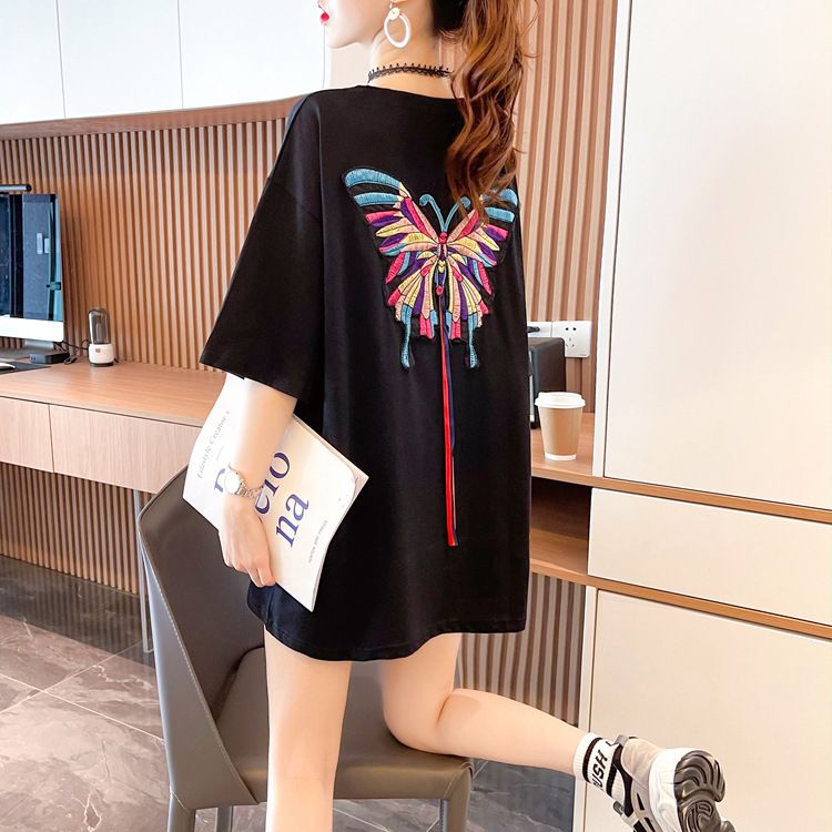 Maglietta a maniche corte con ricamo rosso da donna, versione coreana, stile lungo_voghion.com