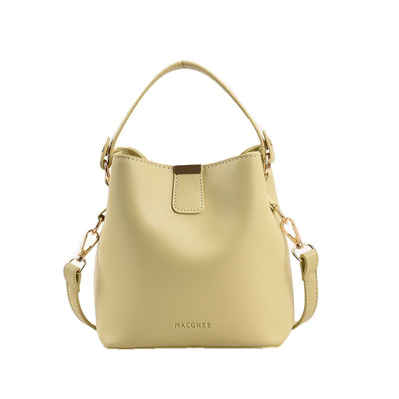 Borsa a tracolla singola con tracolla, design di nicchia elegante, stile celebrità di Internet, primavera estate 2025 da donna_voghion.com