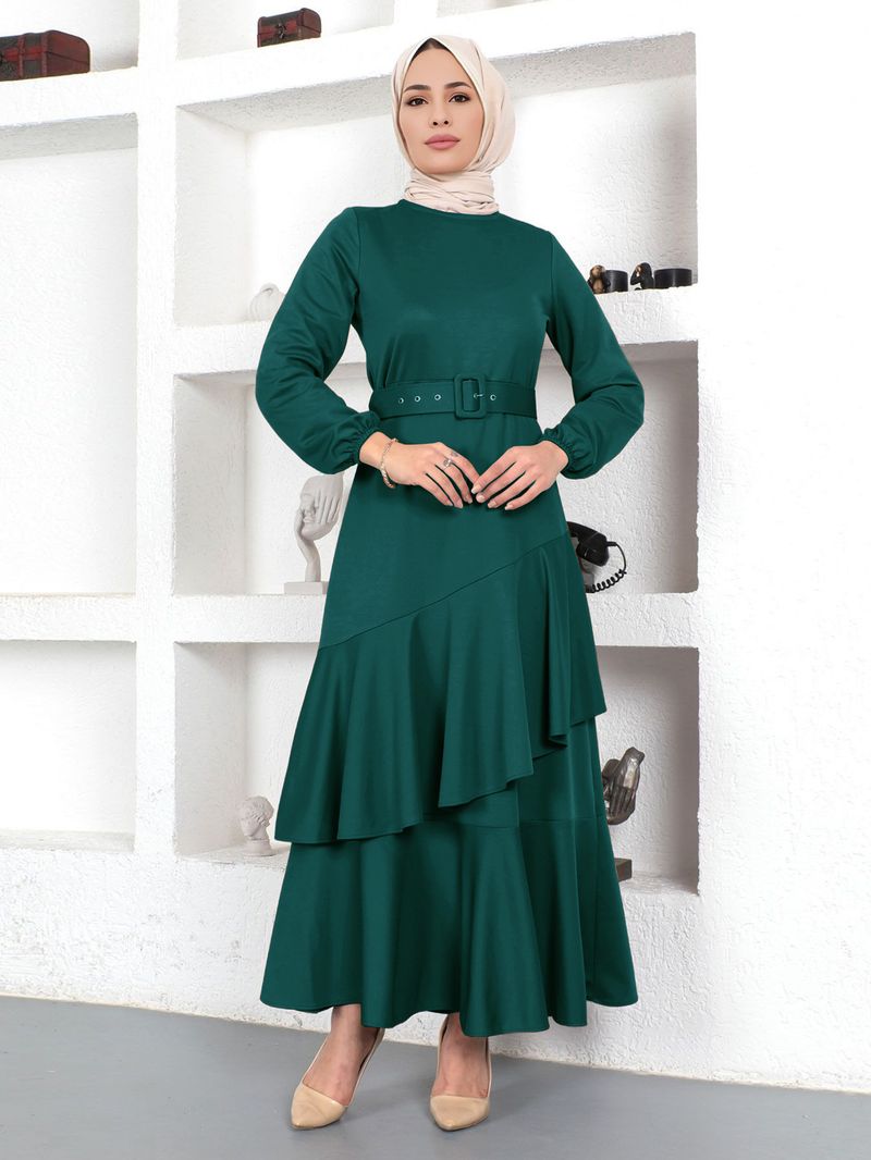Schlichtes muslimisches Kleid mit langem Rock – Doppellagige Rüschentaille, einfarbig gestrickt (Dunkelgrün/Schwarz, S-XL)_voghion.com