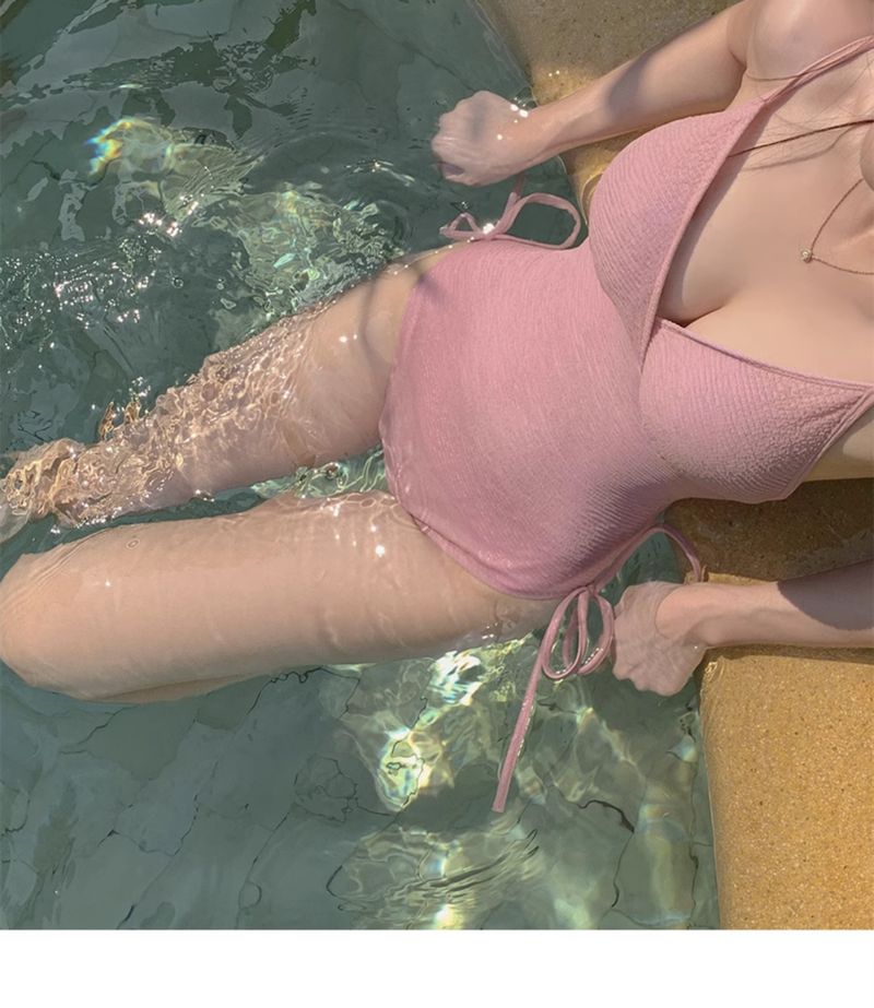 Einteiliger Badeanzug, sexy Träger für Frauen, kleine Brust gerafft, Taille eingeschnürt, Strandurlaub in heißen Quellen, Bikini_voghion.com