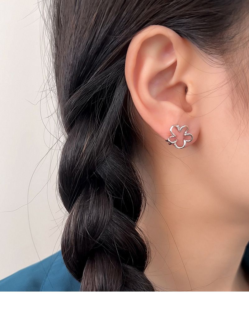 S puro argento fiore irregolare semplice e versatile clip temperamento design di nicchia di fascia alta senza foro per le orecchie orecchini per_voghion.com