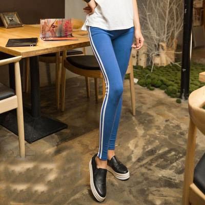 Pantalons pour femmes avec petites jambes, leggings slim à rayures latérales à neuf points_voghion.com