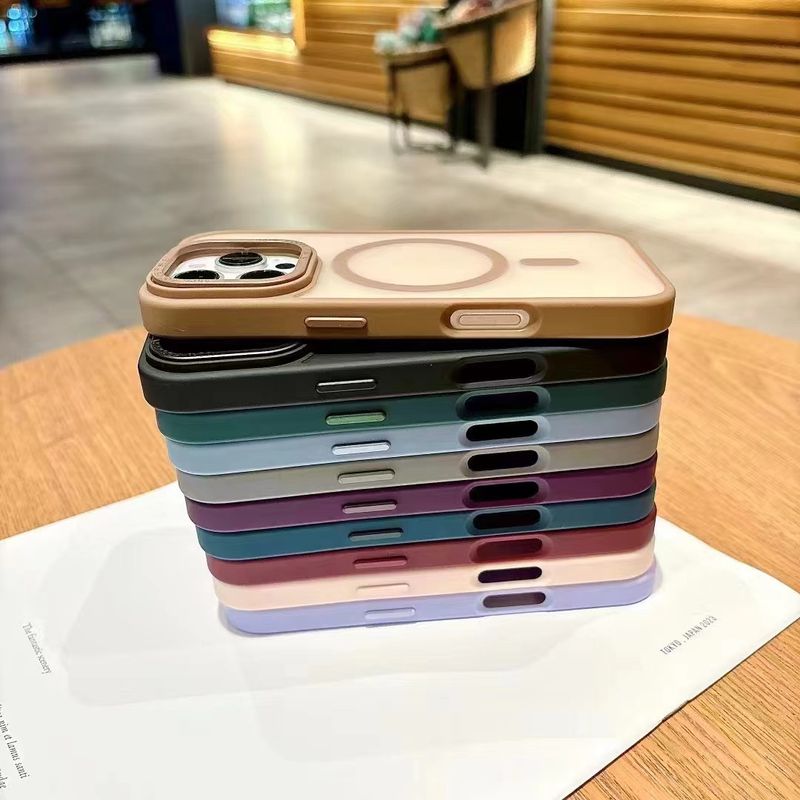 Phone Case & Covers Hardware Magnetic Suction Suitable Frosted Mobile Phone Case Skin Feeling Protective Cover_voghion.com