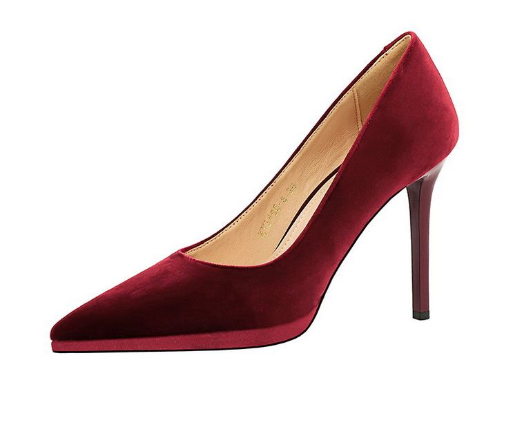 Chaussures élégantes à talons hauts pour femmes, avec plateforme, bout pointu et design à enfiler pour soirées – Noir, bordeaux, bleu marine et café_voghion.com