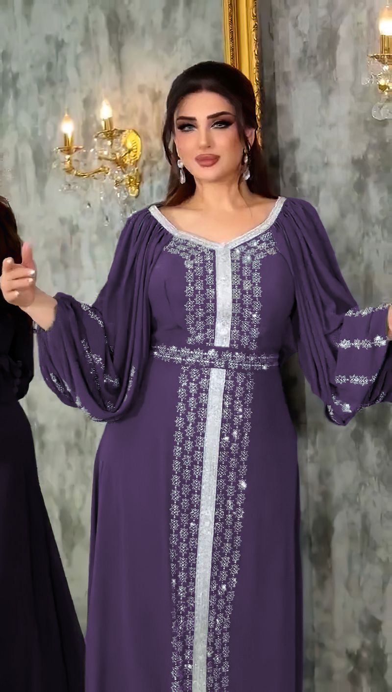 Abbigliamento da donna, abito lungo in chiffon con maniche a sbuffo, stile etnico mediorientale, con cintura e diamanti caldi_voghion.com