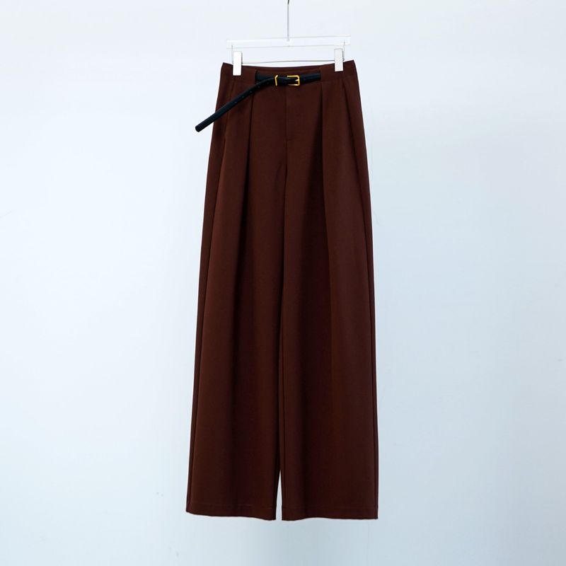 Pantaloni larghi e snelli in acetato Tencel, stile autunno 2025, drappeggiati e dimagranti, modello Old Money Suit, colore rosso_voghion.com
