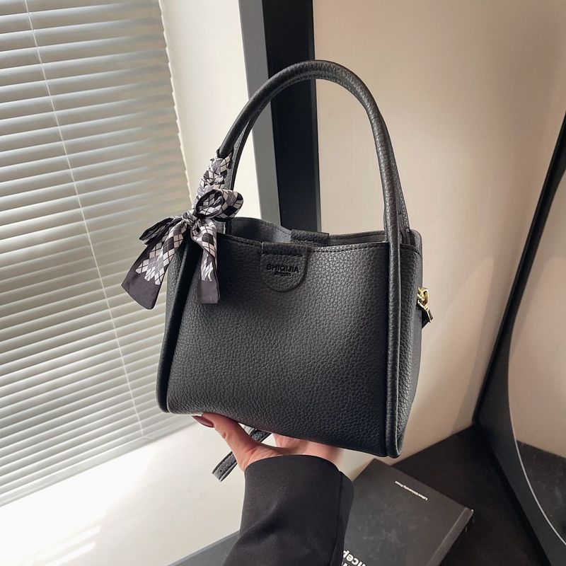 Borsa a mano per donna 2025 Nuova borsa a secchiello di nicchia, versatile, a tracolla, alla moda, da donna._voghion.com