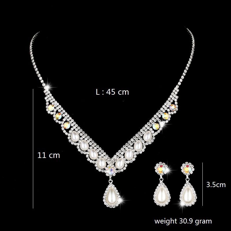 Elegante set di gioielli da sposa - Collana e orecchini in argento con perle e diamanti (accessori da sposa, design con diamanti)_voghion.com