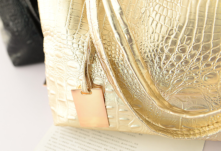 Large Capacity Portable Shoulder Bag, Crocodile Pattern Women's Bag, Fashion Commuter Bag, Tote Bag._voghion.com