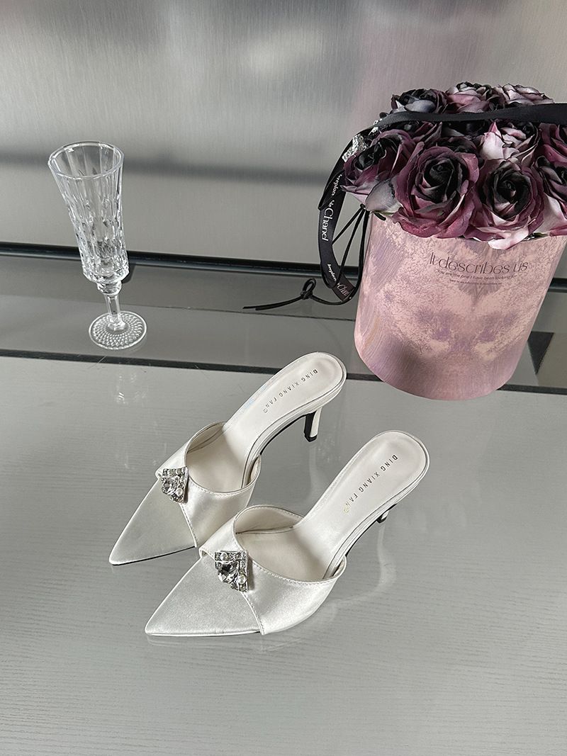 Sandale noi cu strasuri, cu vârf ascuțit și tocuri înalte, papuci eleganți de vară cu toc subțire_voghion.com