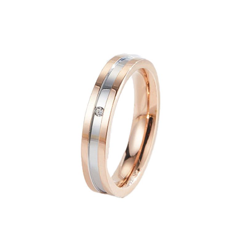 Anello in acciaio al titanio elettroplaccato con diamanti intarsiati, design di nicchia resistente alla luce, anelli di coppia in oro rosa, gioielli_voghion.com