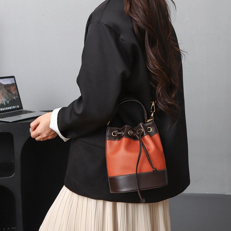 Borsa a tracolla monospalla color block di alta qualità, stile Bucket 2025_voghion.com