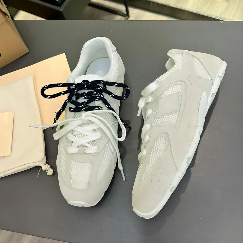 Lacci per scarpe casual sportivi in pelle bicolore, sfregamento e invecchiamento, MIU Home Forrest Gump, allenamento tedesco, da donna_voghion.com