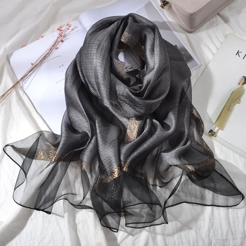Versione primaverile e autunnale della sciarpa di seta di seta di gelso di moda in puro colore, sciarpa lunga in garza all-match da donna, sciarpa di seta dorata, scialle per protezione solare_voghion.com
