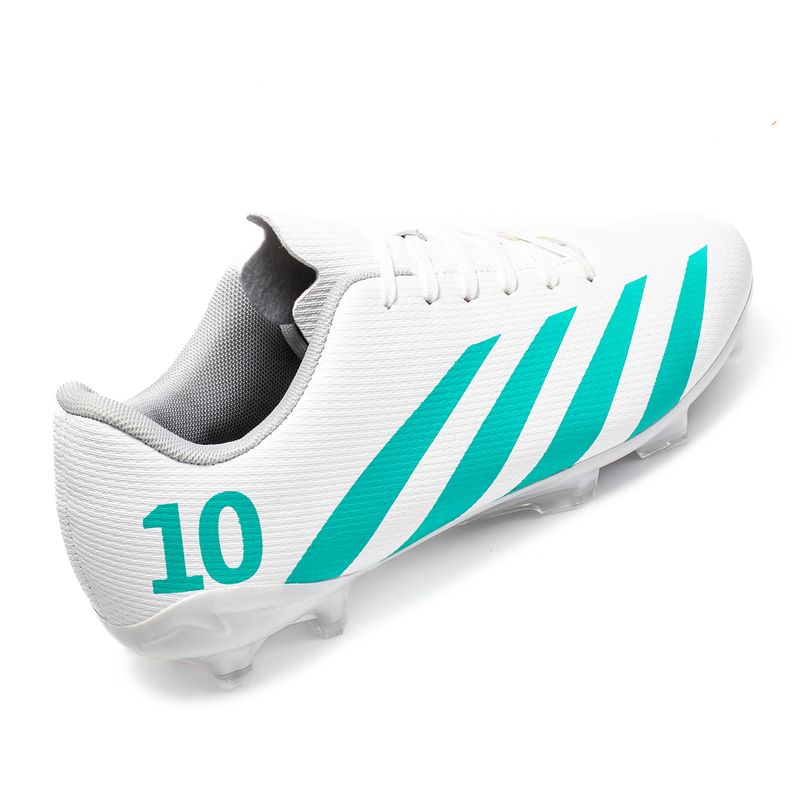 Scarpe da calcio per ragazzi con punte lunghe e rotte_voghion.com