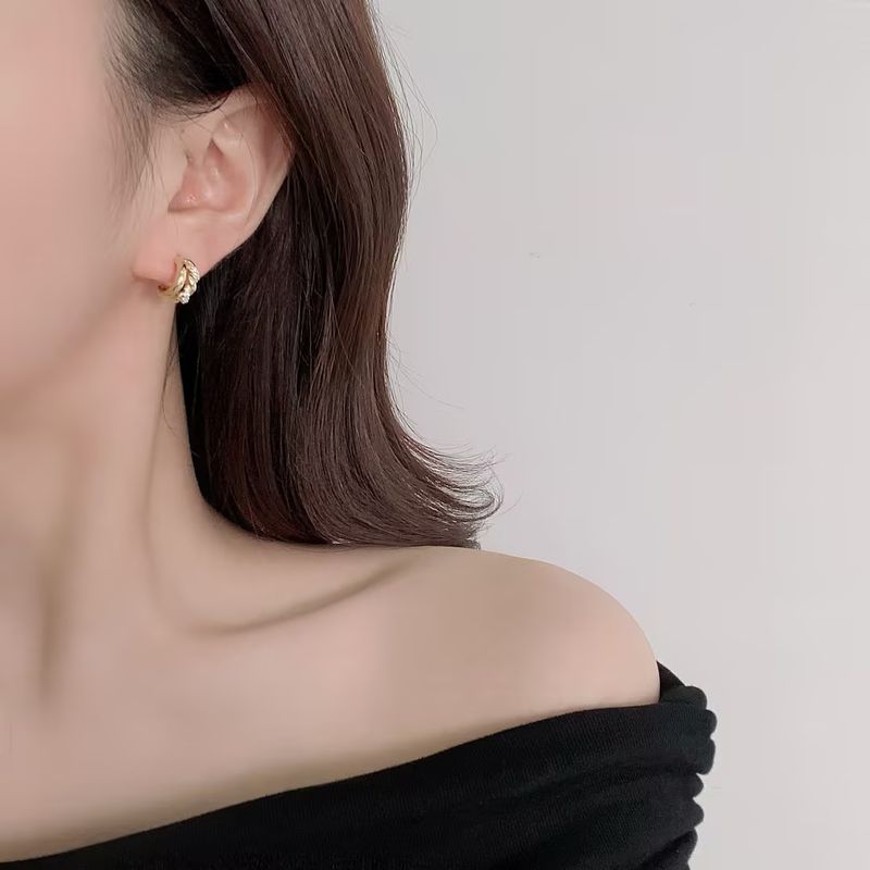Pure Silver Braided Stud Earrings With Zircon - High-End Elegant Niche Design For Women_voghion.com