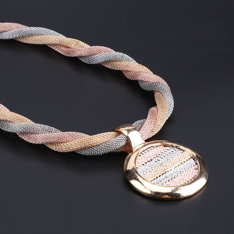 Regalo nuziale Set di gioielli da sposa nigeriani Fashion Set di gioielli in cristallo di Dubai Costume Design Set di anelli per collana a 3 colori_voghion.com