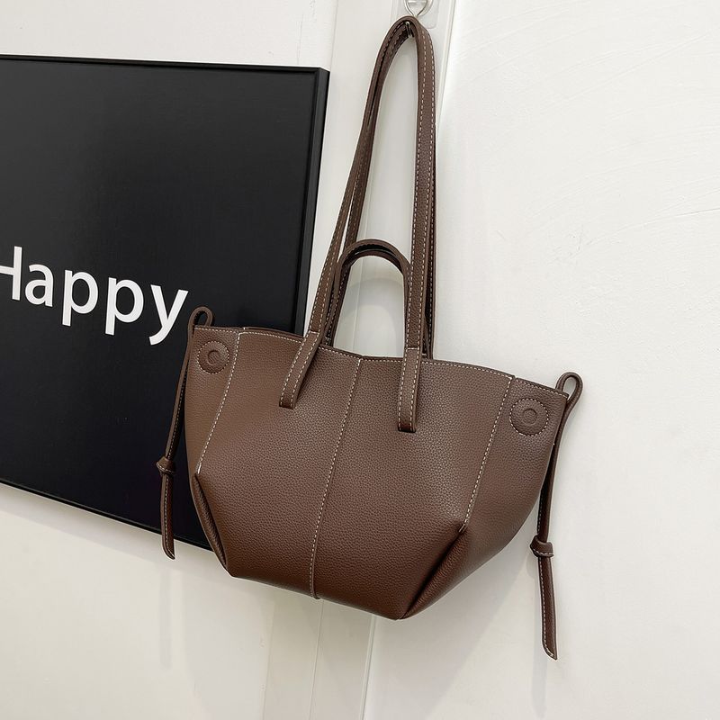 Niche Handheld Underarm For Women 2025 New Simple Wing Korean Style Trendy Large Capacity Tote Bag_voghion.com