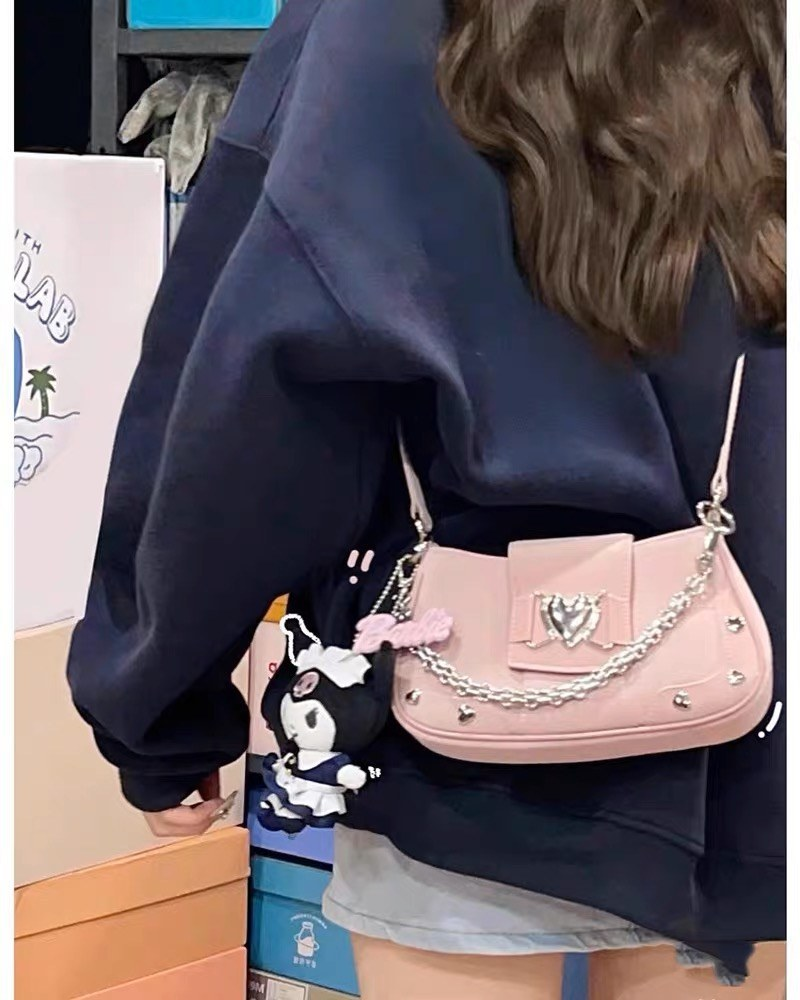 2025 Fall/Winter New Women's Shoulder Bag Heart-Shaped Crossbody Bag Versatile Underarm Bag_voghion.com
