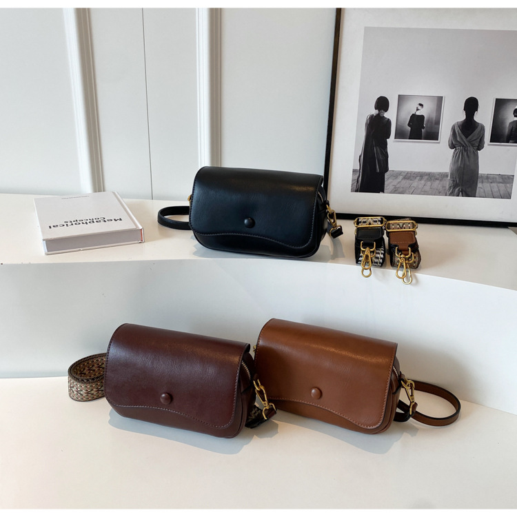 Women's Bags version of commuting texture single shoulder crossbody bag 2023 early autumn small square bag _voghion.com