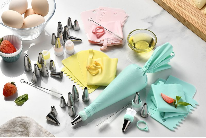 Stainless Steel Thickened Piping Nozzle Silicone Piping Bag Disposable Cream Squeezing Tool Piping Nozzle Set_voghion.com