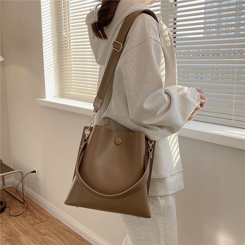 Borse da donna alla moda Borse a tracolla eleganti con tracolla larga a secchiello grande per donna Borsa a tracolla in morbida pelle Portafoglio_voghion.com