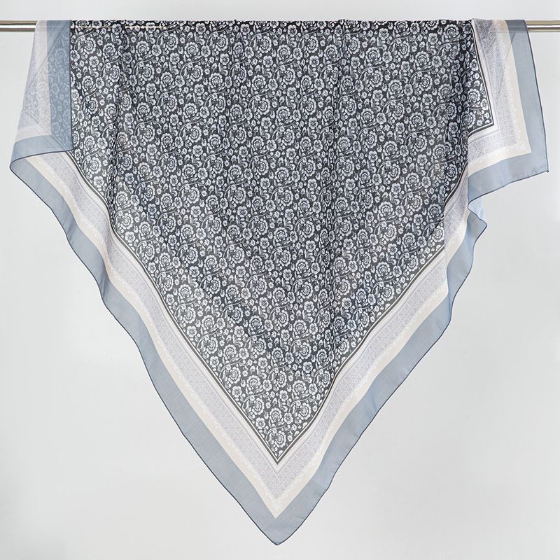 New Malaysian Indonesian Muslim Versatile Line Feeling Light Color Flower Printed Right Angle Curled Balinese Yarn Square Scarf_voghion.com