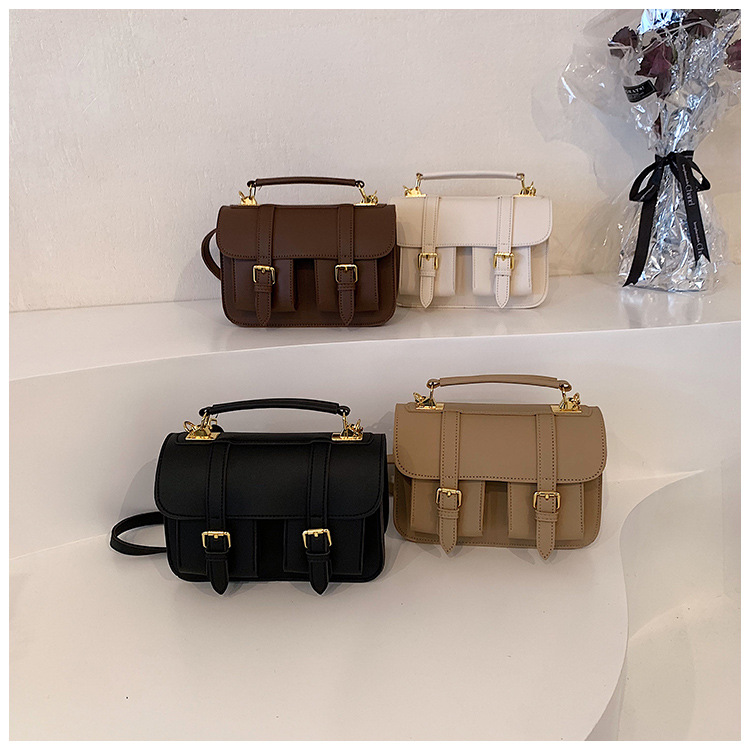 Niche Design High-end Bag Women's 2023 Summer New Fashion One-shoulder small square bag retro diagonal Cambridge bag_voghion.com