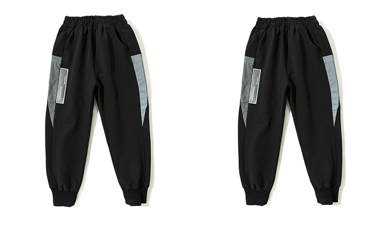 Les nouveaux vêtements pour garçons présentent un ensemble deux pièces pour jeunes garçons au printemps et à l'automne, avec un look tendance pour_voghion.com