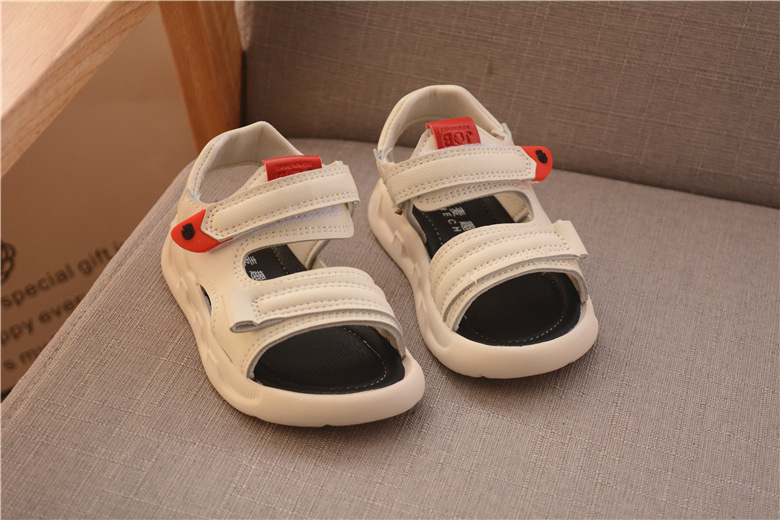 Neue 2024 Sommer feste Unterseite Klettverschluss Herren- und koreanische Strandschuhe leichte Kindersandalen_voghion.com