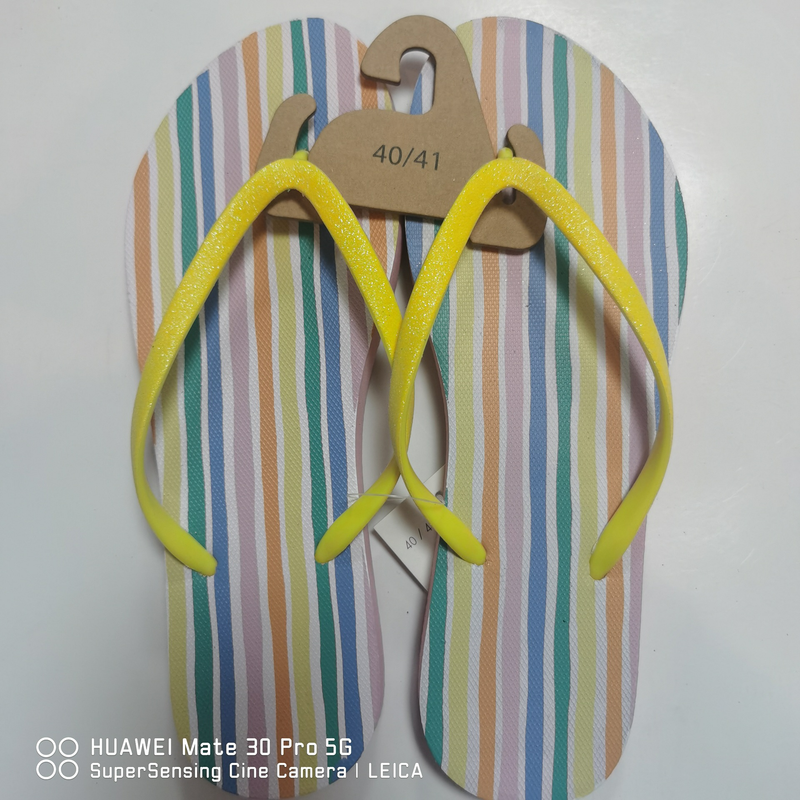 Stock Hausschuhe, Flip-Flops, PE Flip-Flops, EVA Flip-Flops, Gummi-Hausschuhe, Außenhandel_voghion.com