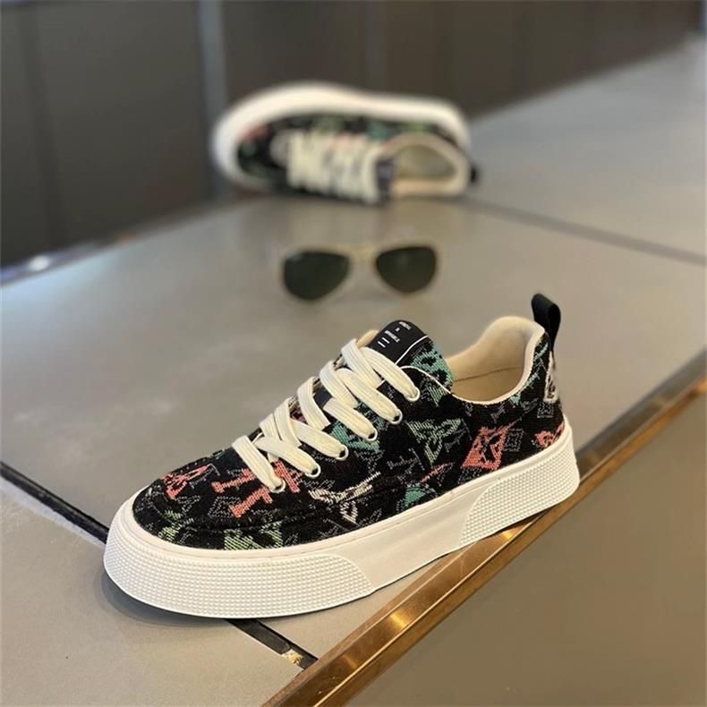 2024 Primavera Nuevos Zapatos Europeos Transpirables Súper Guapos Para Hombre Con Suela Suave, Zapatos De Tabla Casuales Y Versátiles_voghion.com