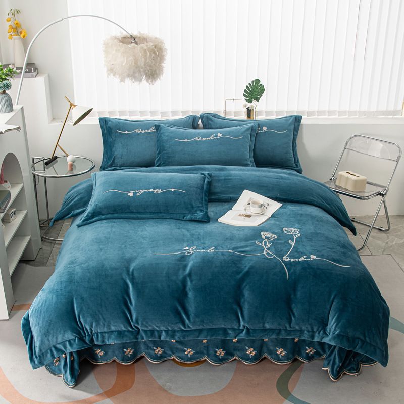 Autumn And Winter Baby Fleece Bed Cover Four-piece Set Thickened Warm Milk Fleece Encrypted Embroidery Padded Bedding_voghion.com